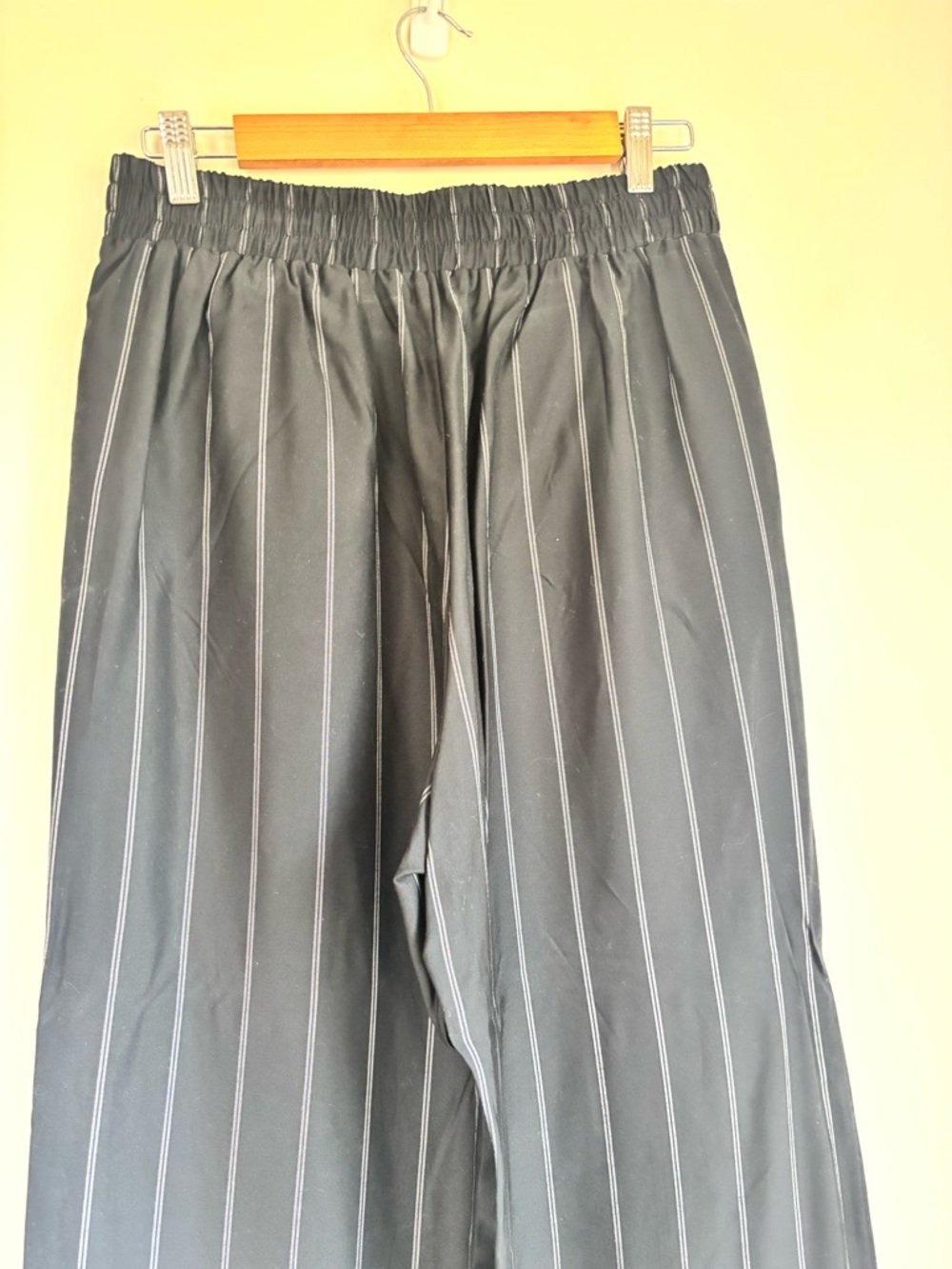Forever 21 Black Pinstripe Wide-Leg Pants - Picture 4 of 6